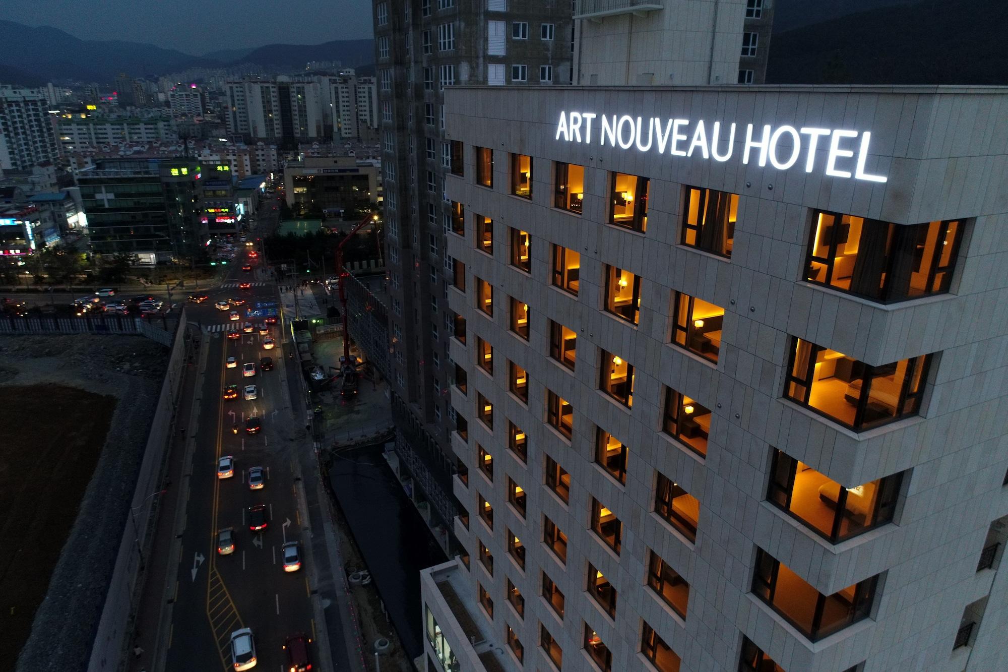Geoje Artnouveau Suite Hotel Eksteriør bilde