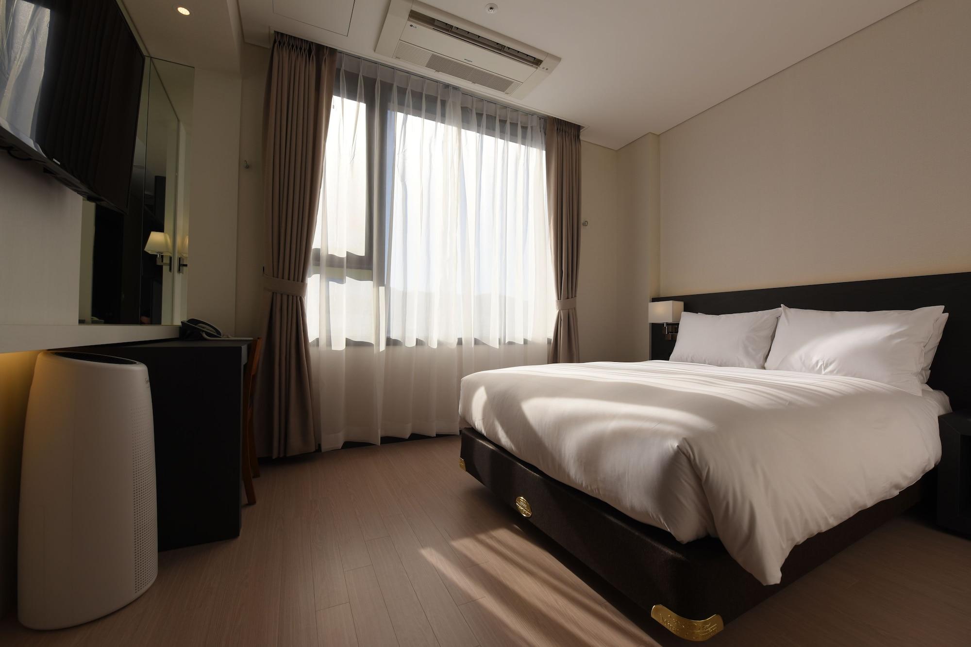 Geoje Artnouveau Suite Hotel Eksteriør bilde