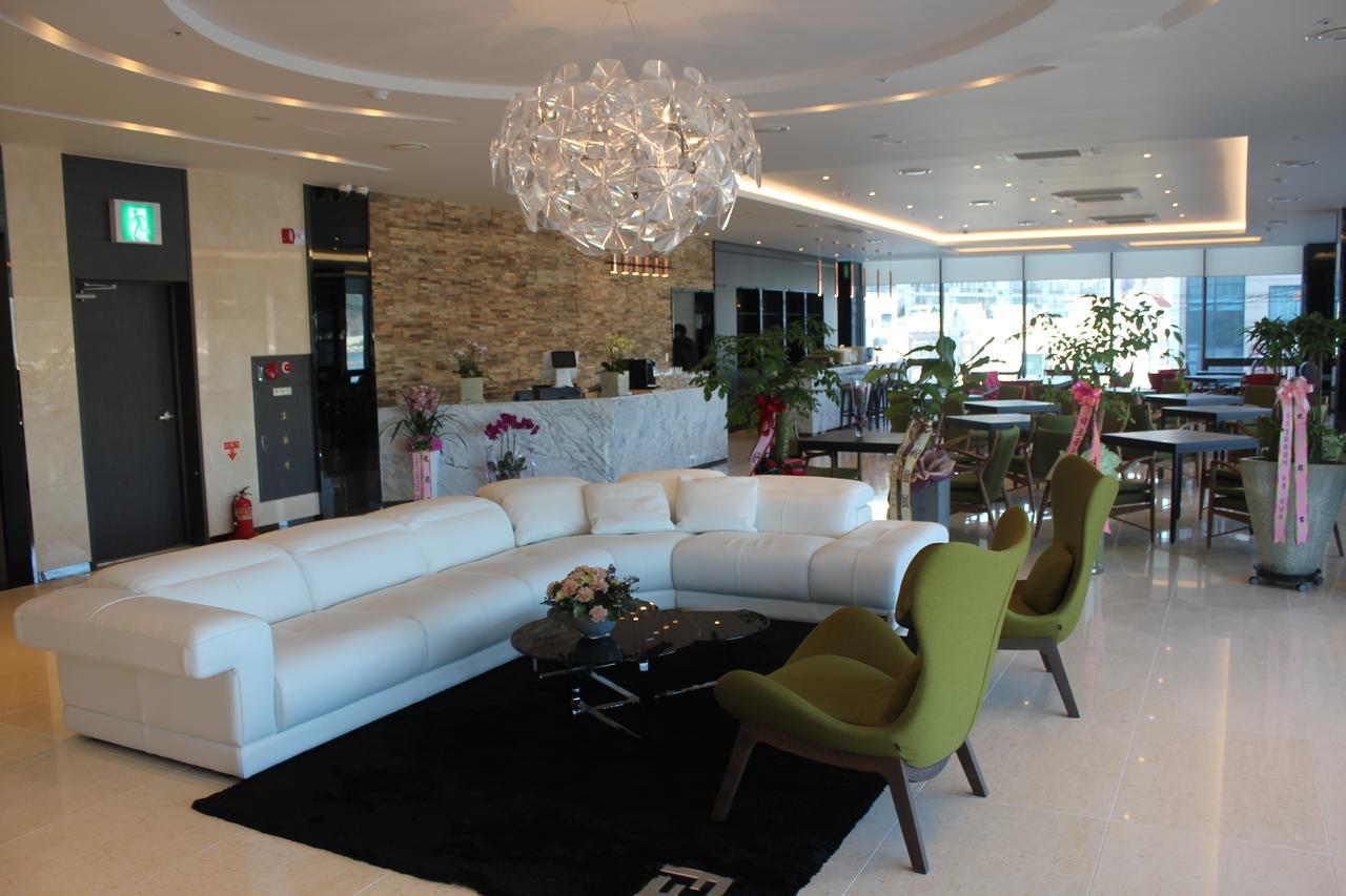 Geoje Artnouveau Suite Hotel Eksteriør bilde