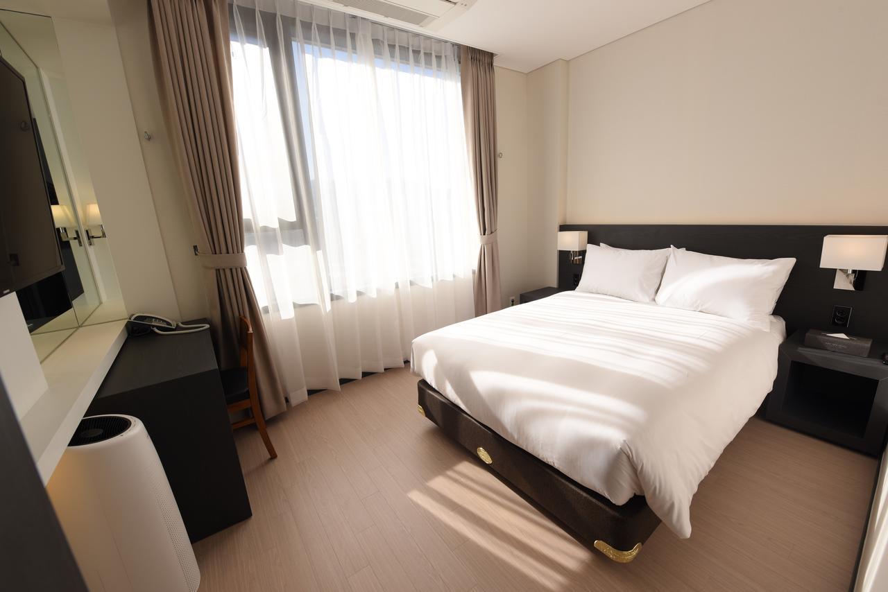 Geoje Artnouveau Suite Hotel Eksteriør bilde