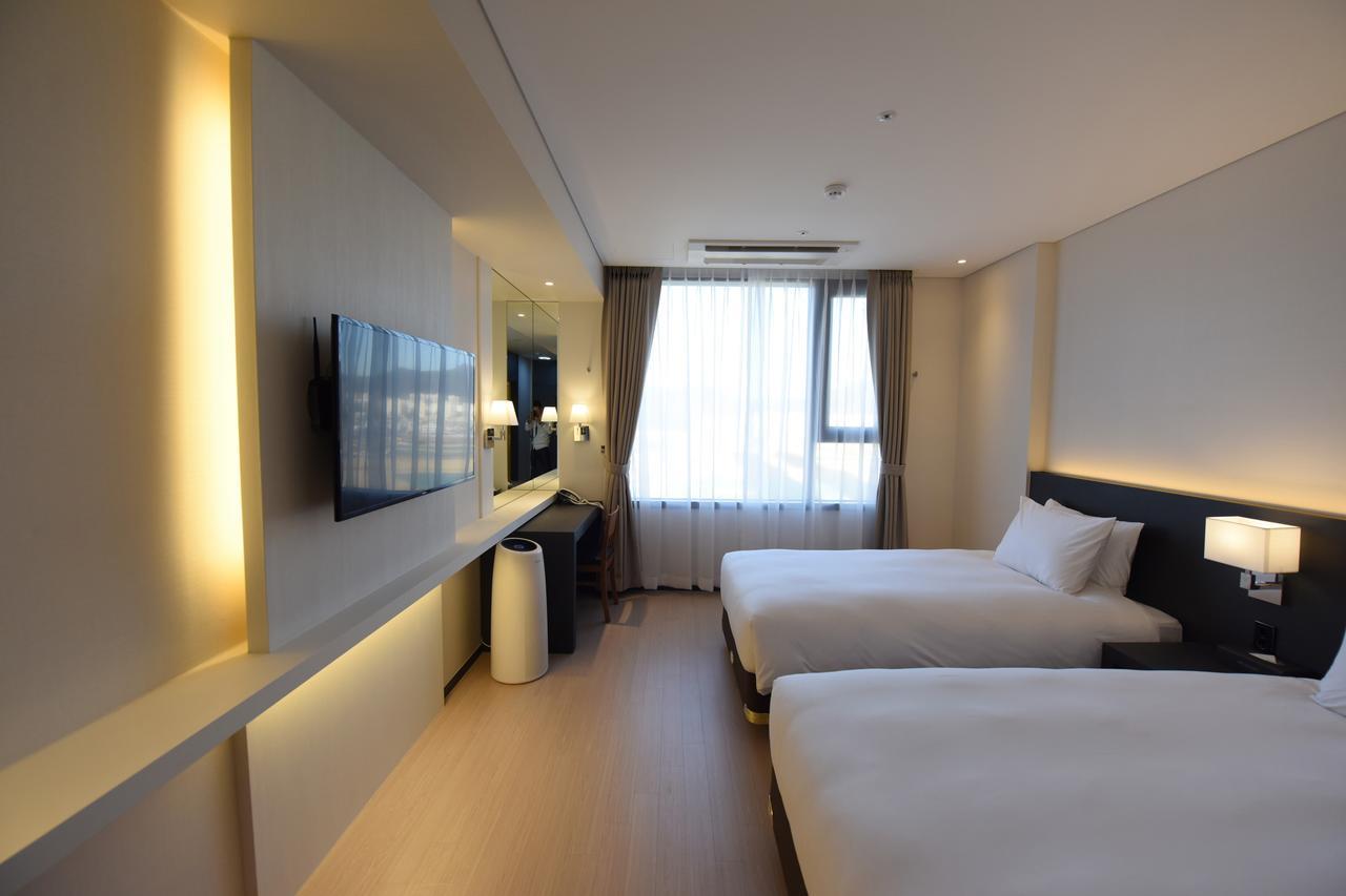 Geoje Artnouveau Suite Hotel Eksteriør bilde